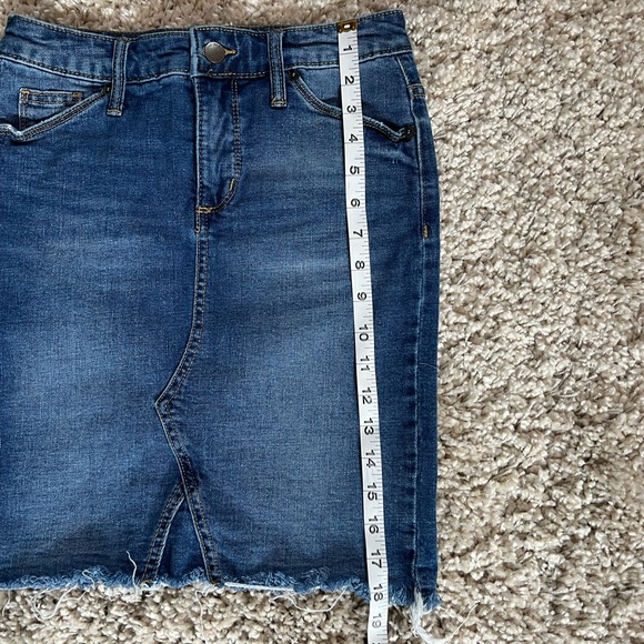 Universal Thread Jean Skirt Size 2 (26) - Picture 6 of 8